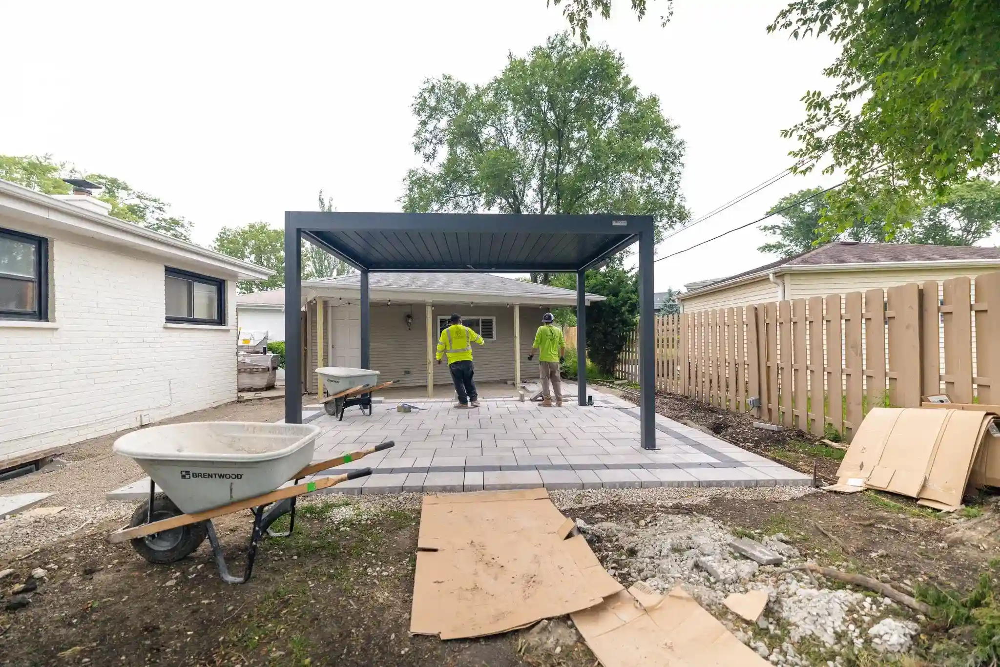 How To Plan a Backyard Renovation Budget Without Overbuilding or Overspending bg 1