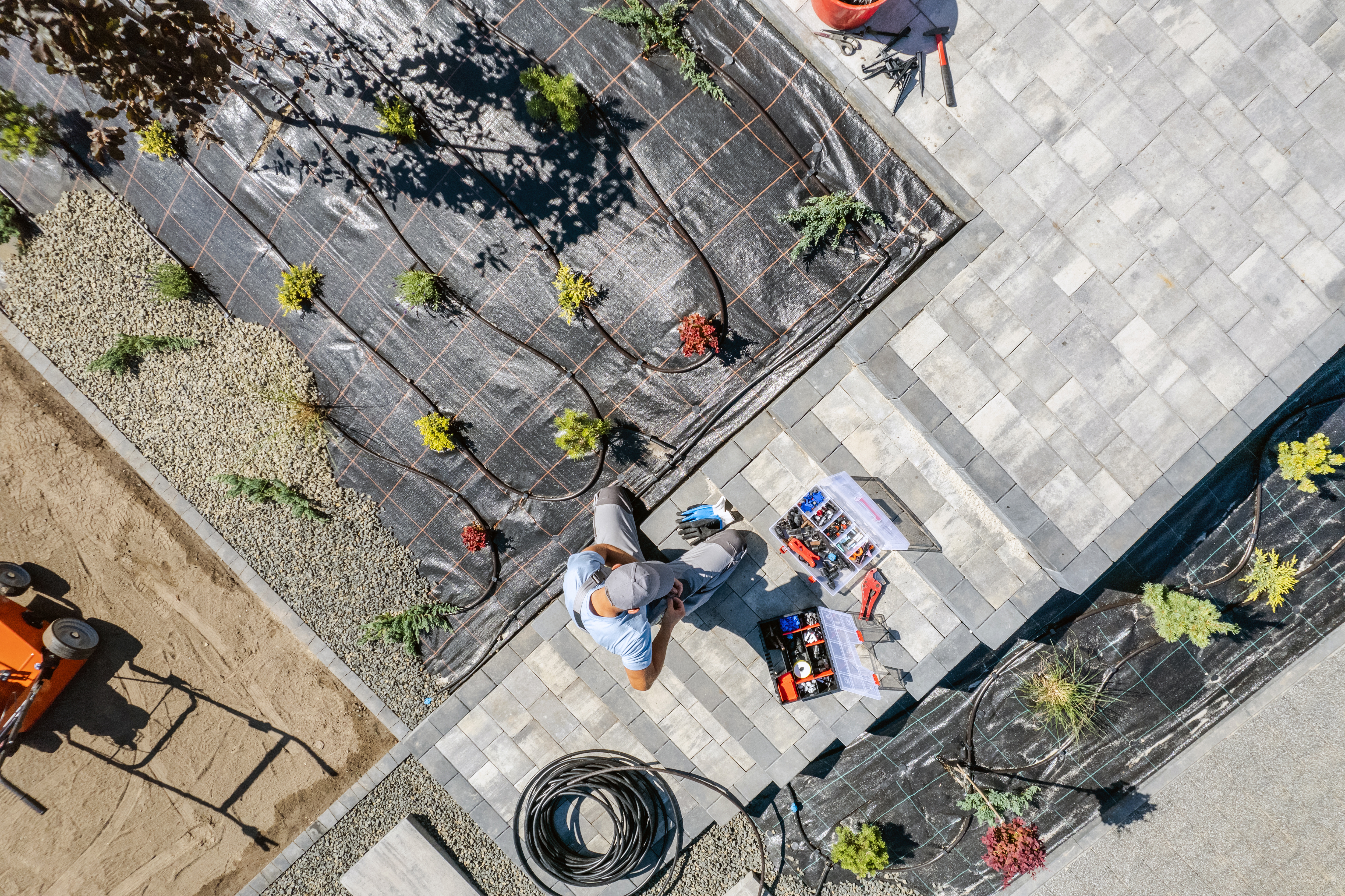 professional garden systems technician installing 2023 11 27 05 21 32 utc 1 1